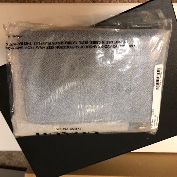 NWT Coach Matelic Wristlet - Picture 4 of 4